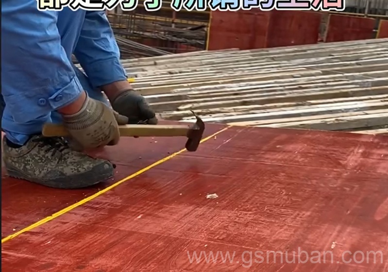 工地用的紅板多少錢一塊？工地紅板價格對比