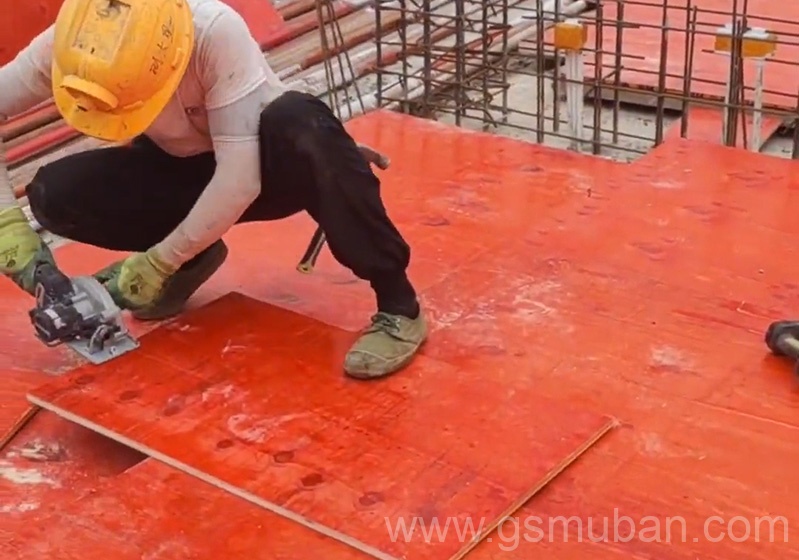 木模板廠哪家價(jià)格低？建筑木模板選購(gòu)技巧